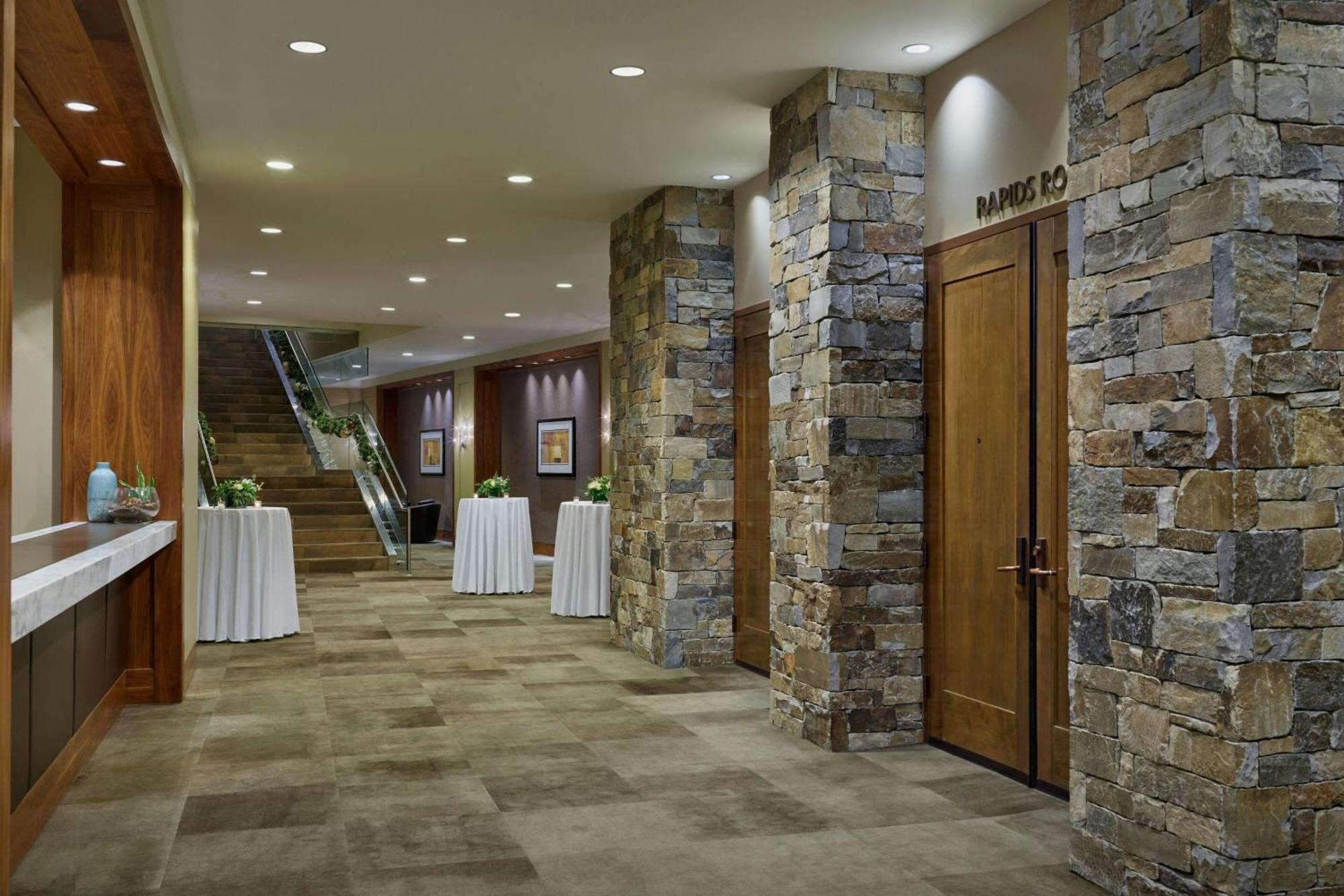 The Westin Riverfront Resort & Spa, Avon, Vail Valley Exterior photo